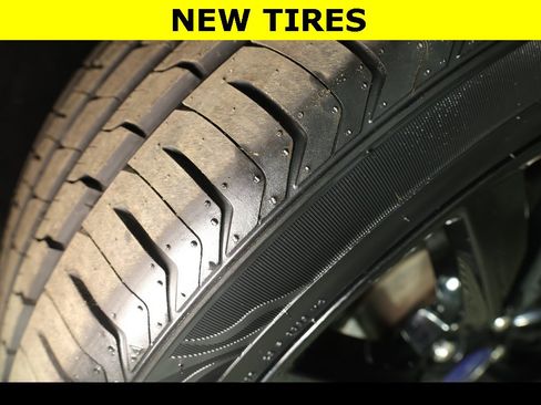 Used 2019 Ford Escape SE image 5