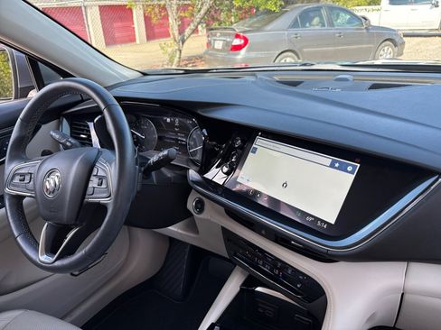 Used 2022 Buick Envision Essence w/ Technology Package I FWD image 28