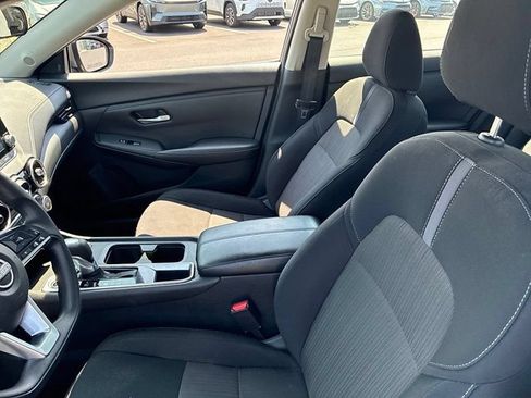Used 2024 Nissan Sentra SV FWD image 23