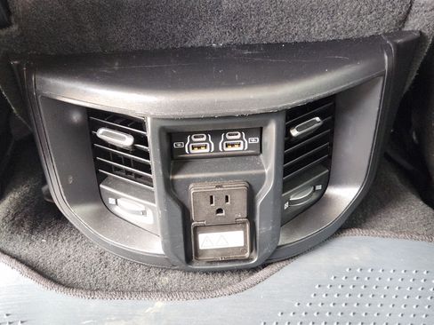 Used 2022 RAM 2500 Laramie AWD/4WD image 30
