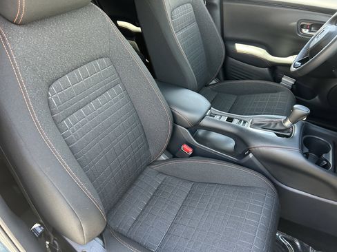 Used 2024 Honda HR-V Sport image 10
