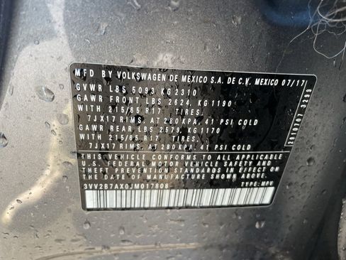 Used 2018 Volkswagen Tiguan SE image 10