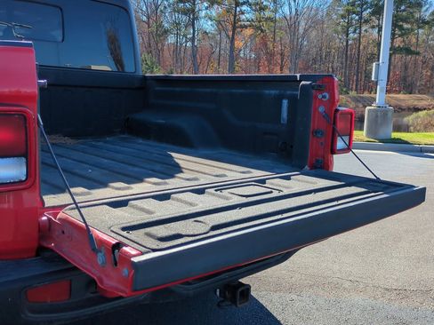 Used 2022 Jeep Gladiator Rubicon image 32