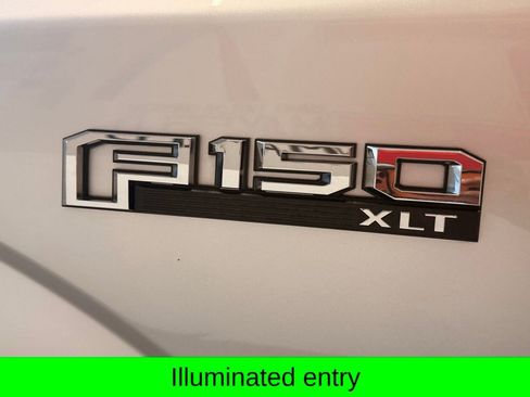 Used 2019 Ford F150 XLT w/ Equipment Group 302A Luxury AWD/4WD image 14