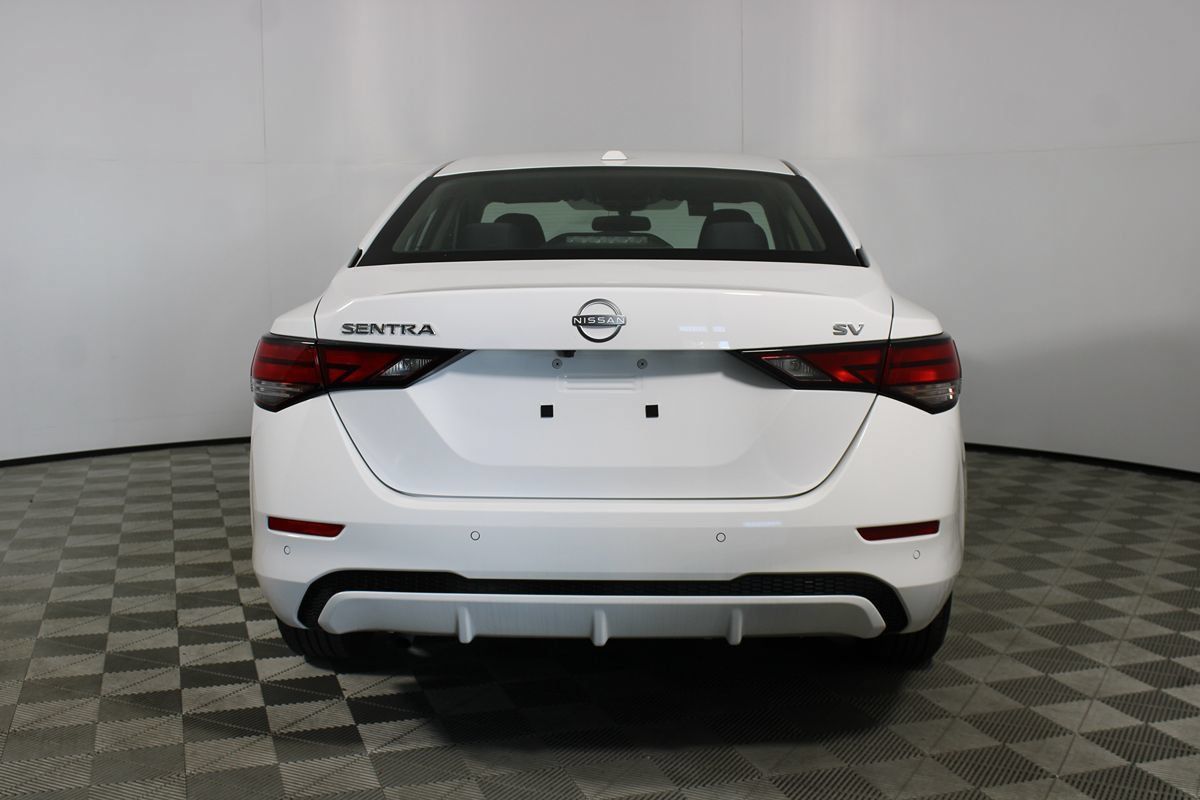 Used 2024 Nissan Sentra SV FWD image 5