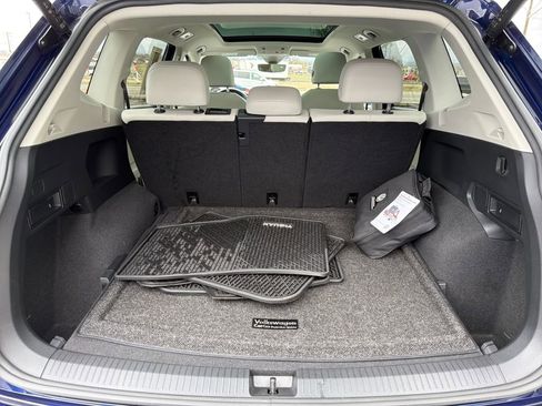 Certified 2022 Volkswagen Tiguan SE w/ Panoramic Sunroof Package image 24