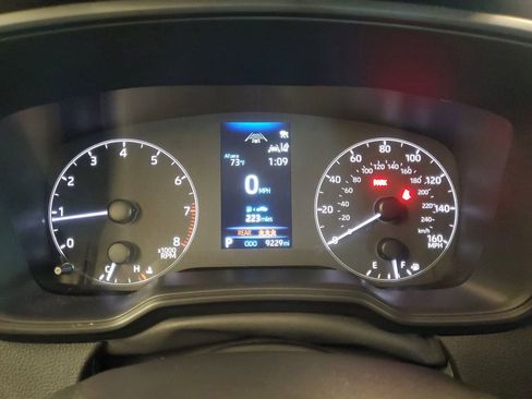 Used 2025 Toyota Corolla LE image 22