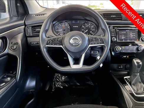 Used 2019 Nissan Rogue Sport S FWD image 8