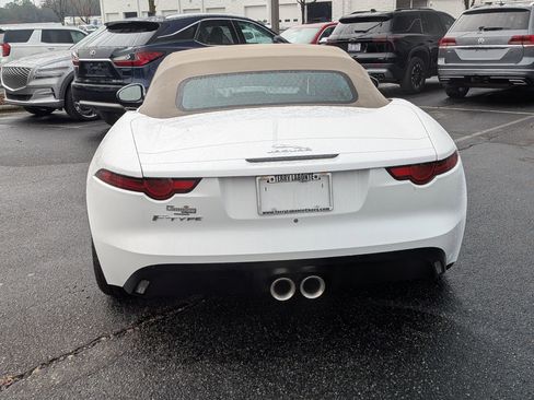 Used 2018 Jaguar F-TYPE Convertible image 8