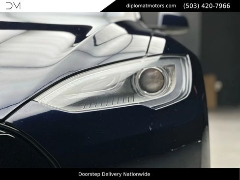 Used 2013 Tesla Model S Performance image 13