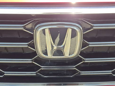 Used 2023 Honda CR-V EX image 9