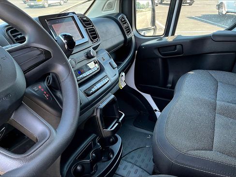 Used 2024 RAM ProMaster 2500 FWD image 16