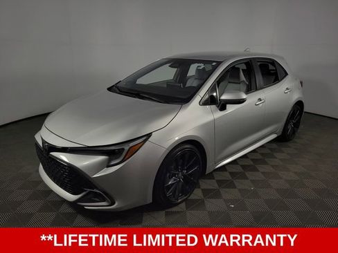 Used 2023 Toyota Corolla XSE image 3