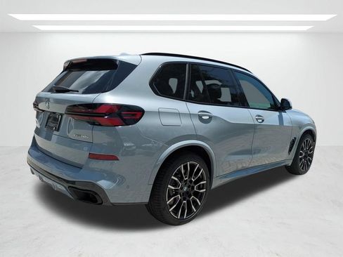 New 2026 BMW X5 xDrive50e w/ M Sport Package AWD/4WD image 4