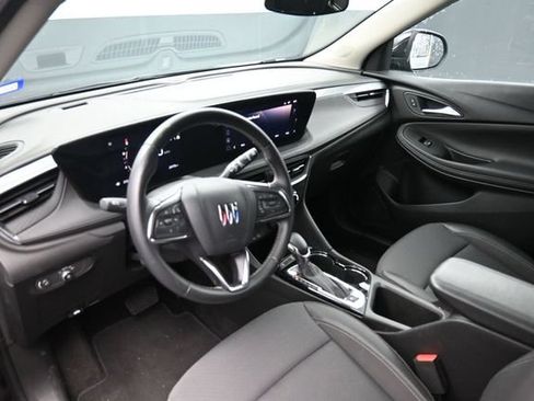 Used 2025 Buick Encore GX Preferred FWD image 13