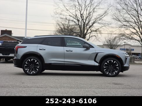 Used 2024 Chevrolet Blazer EV RS image 8