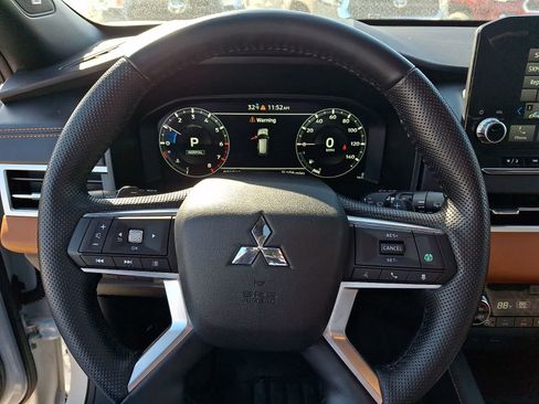 Used 2024 Mitsubishi Outlander SEL image 23