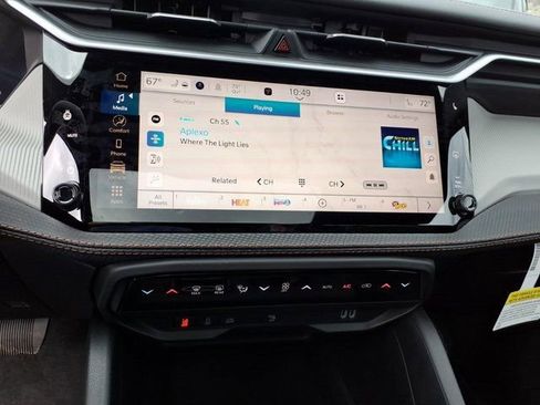 New 2026 Jeep Cherokee Limited image 12