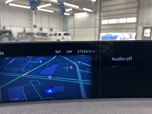 Certified 2025 Lincoln Navigator Reserve w/ Jet Appearance Package image 17