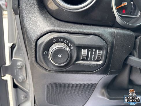 Used 2020 Jeep Wrangler Unlimited Sahara AWD/4WD image 56