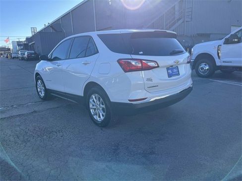 Used 2018 Chevrolet Equinox LS image 5