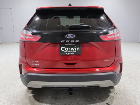 Used 2024 Ford Edge SEL w/ Convenience Package AWD/4WD image 3