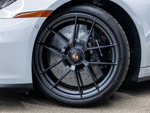 Used 2025 Porsche 911 Carrera 4 GTS image 18