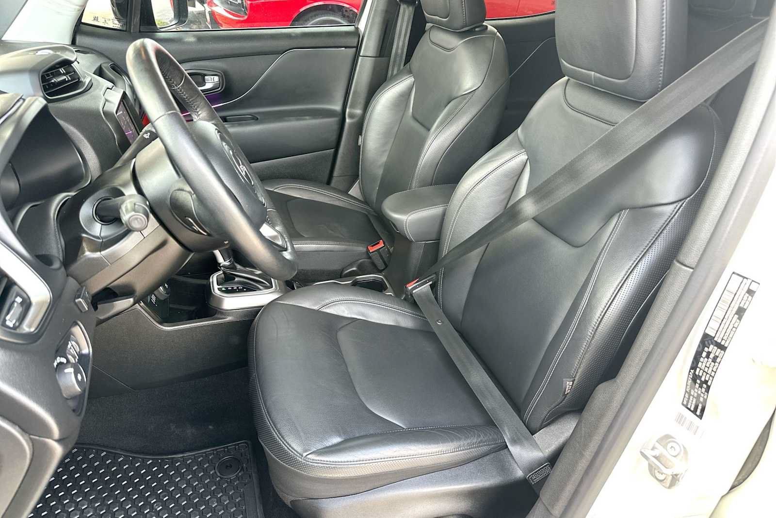 Used 2022 Jeep Renegade Limited w/ Sun, Sound & Wheels Group AWD/4WD image 17