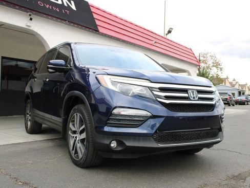 Used 2016 Honda Pilot Touring image 8
