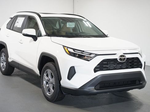 New 2025 Toyota RAV4 XLE image 3