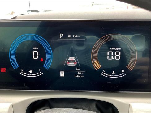 Used 2025 Hyundai Tucson SEL FWD image 12