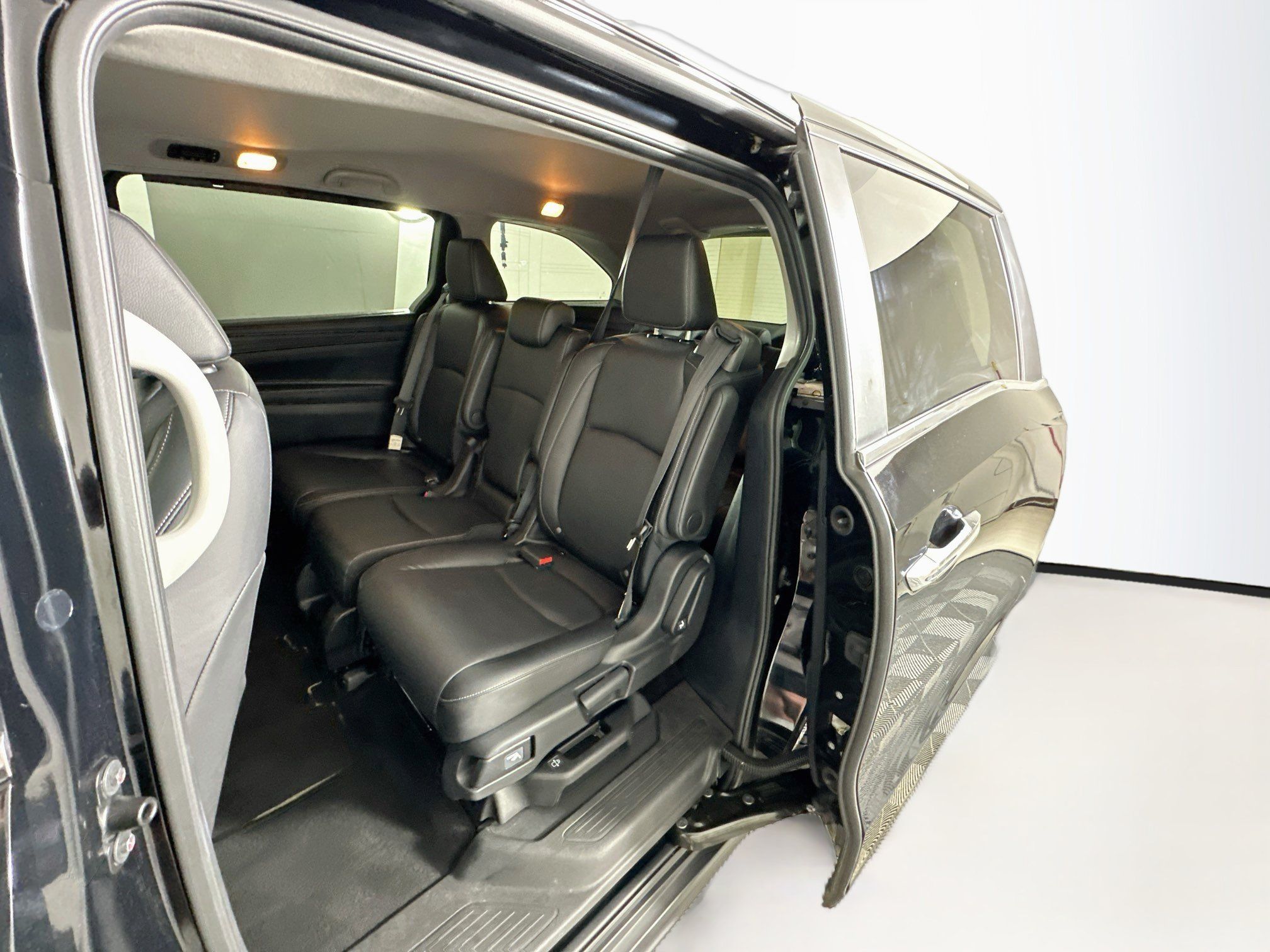 Used 2024 Honda Odyssey EX-L image 34