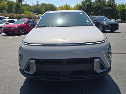 Used 2026 Hyundai Kona SEL Sport FWD image 8