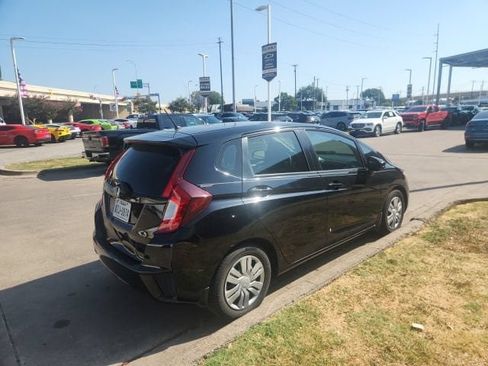 Used 2016 Honda Fit LX image 4