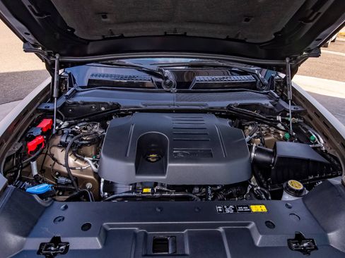 New 2026 Land Rover Defender 110 X AWD/4WD image 52
