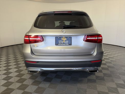 Used 2019 Mercedes-Benz GLC 300 4MATIC image 9