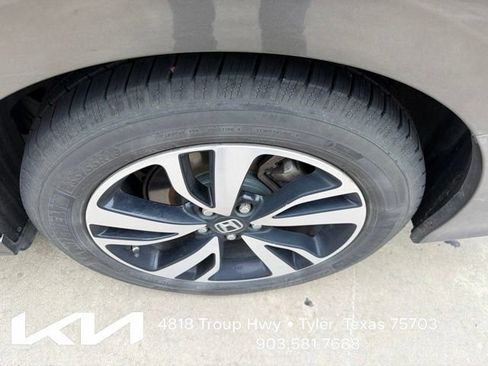 Used 2018 Honda Odyssey Elite image 8