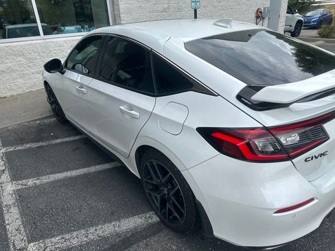 Used 2022 Honda Civic Sport Touring image 12