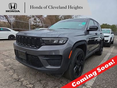 Used 2023 Jeep Grand Cherokee Altitude