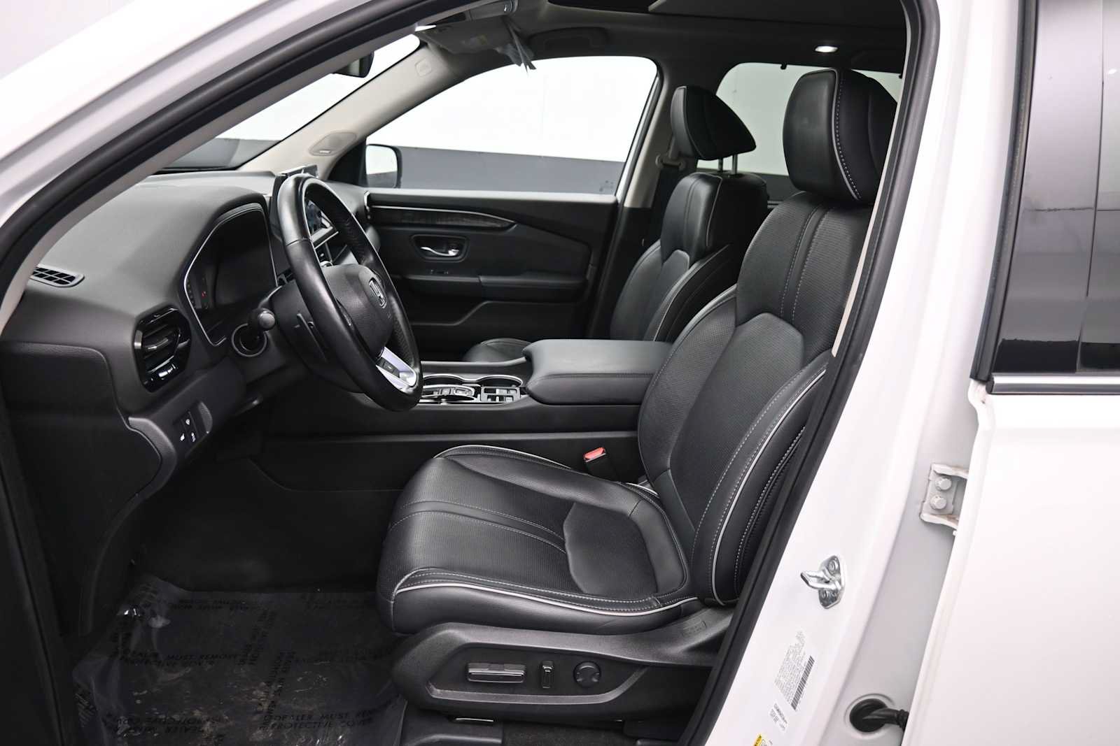Certified 2023 Honda Pilot Elite image 19