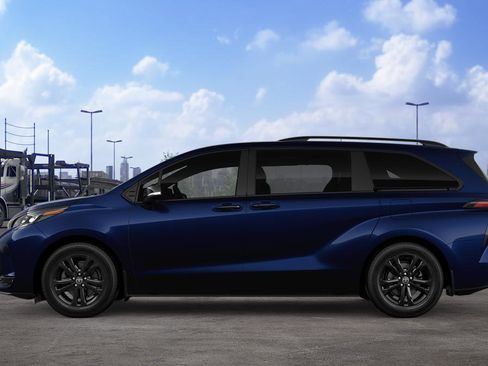 New 2026 Toyota Sienna XSE AWD/4WD image 4