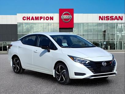 New 2025 Nissan Versa SR w/ Trunk Package