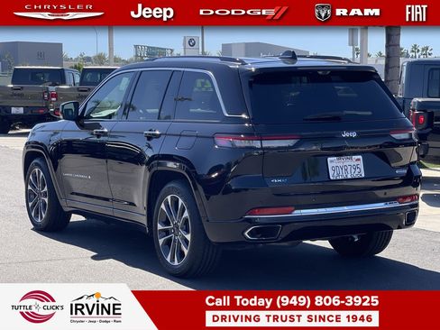 Used 2022 Jeep Grand Cherokee Overland w/ Luxury Tech Group IV image 4