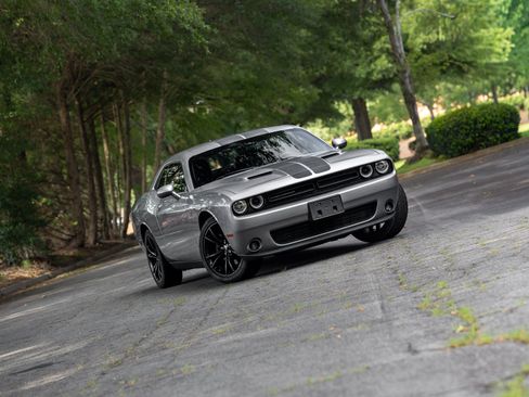 Used 2017 Dodge Challenger SXT Plus RWD image 22