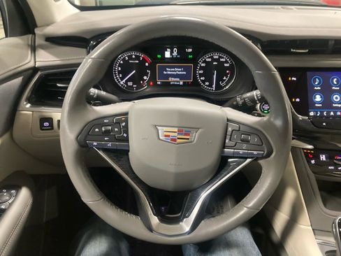 Used 2021 Cadillac XT6 Premium Luxury image 33
