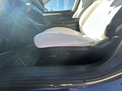 Used 2022 Tesla Model 3 Long Range image 12