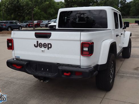 Used 2025 Jeep Gladiator Rubicon w/ Steel Bumper Group AWD/4WD image 3