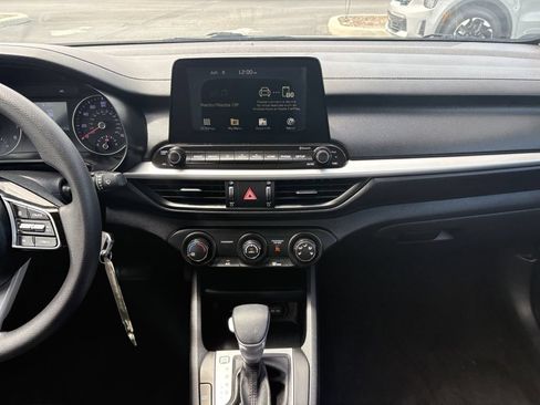 Certified 2021 Kia Forte Sedan FWD image 15