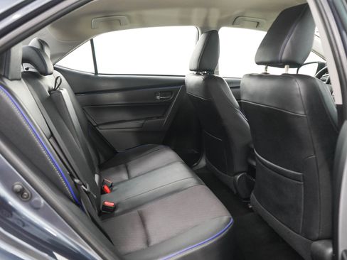 Used 2017 Toyota Corolla SE w/ Carpet Mat Package (TMS) FWD image 12