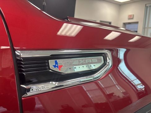 Used 2020 GMC Sierra 1500 SLT image 11